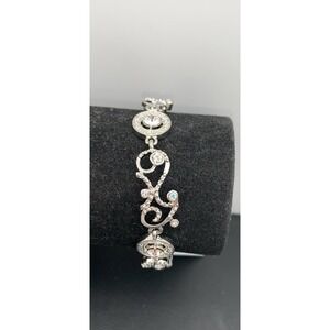 NWT Ellen Mann Silver Tone And Rhinestone Beautiful Sparkly Bracelet